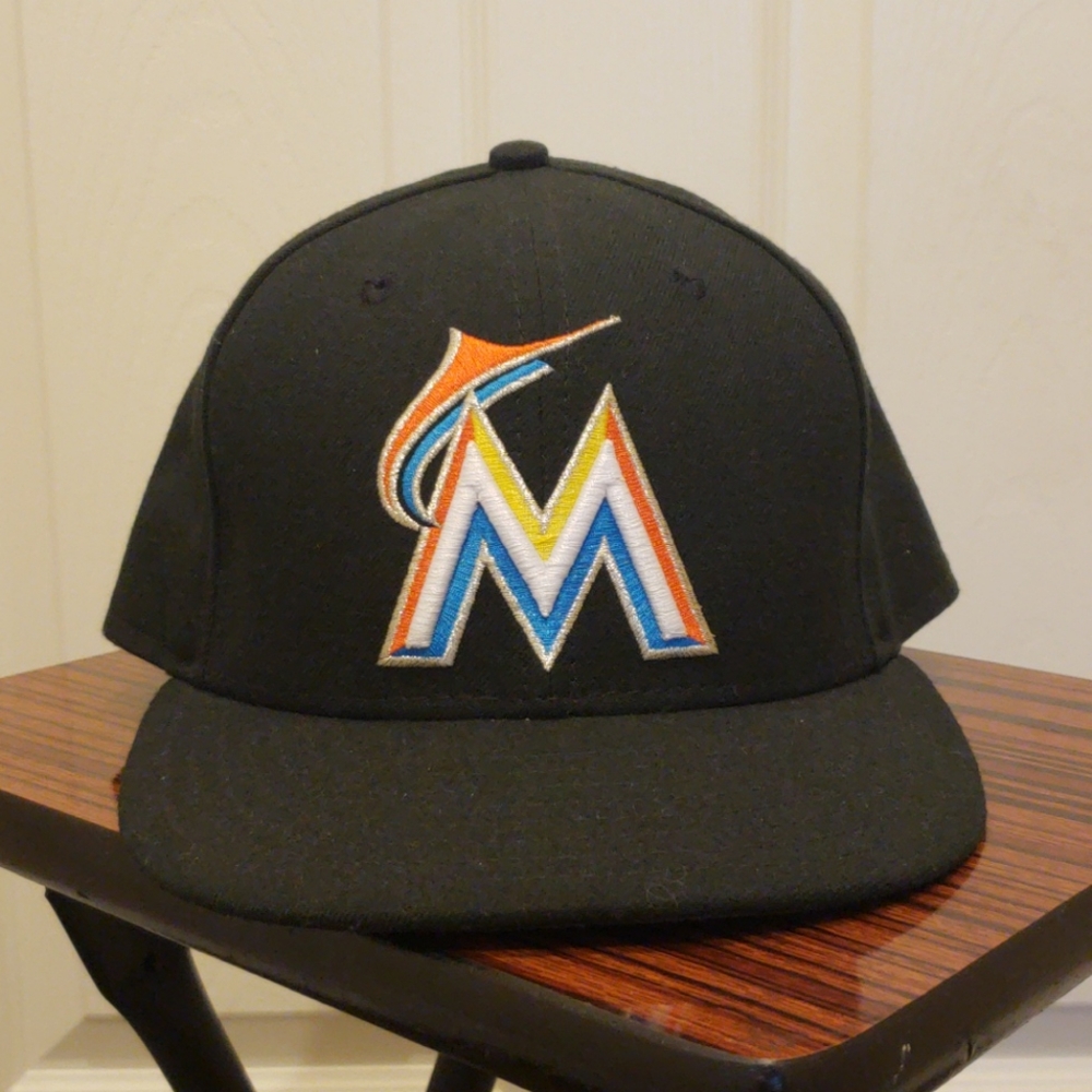Marlins Hat size 7.5